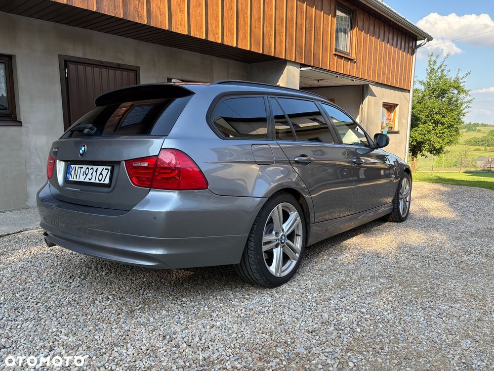 BMW Seria 3 320d xDrive - 3
