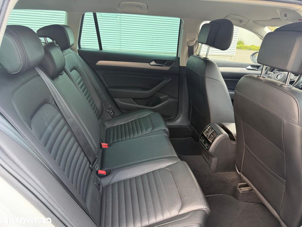 Volkswagen Passat 2.0 TDI DSG R Executive - 10