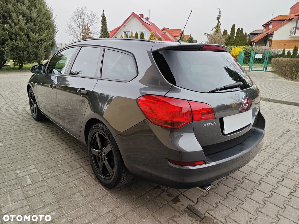 Opel Astra 1.4 Turbo Edition - 9
