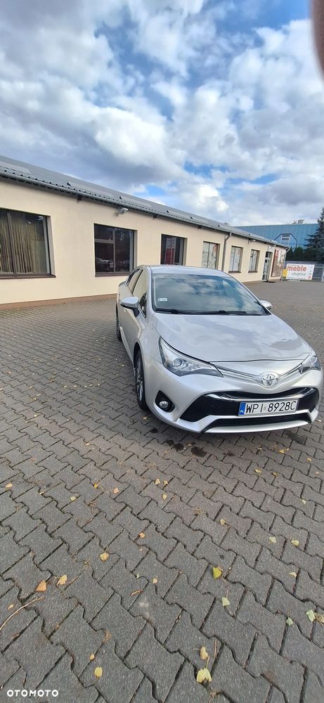 Toyota Avensis - 14