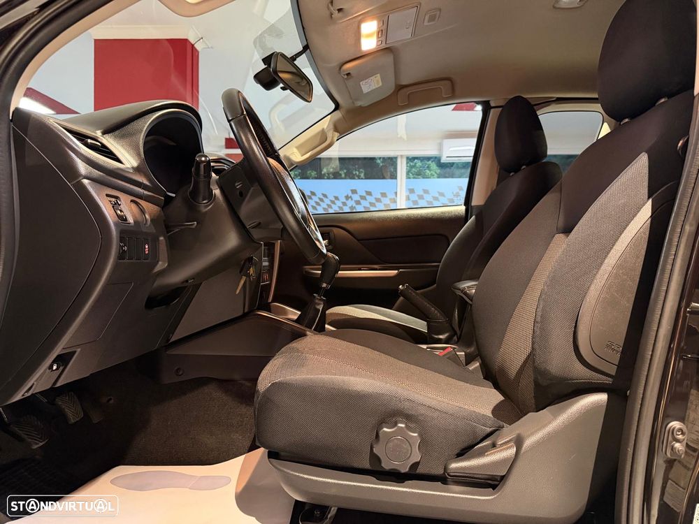 Mitsubishi L200 2.3 DI-D Club Invite Strakar Look 4WD - 4