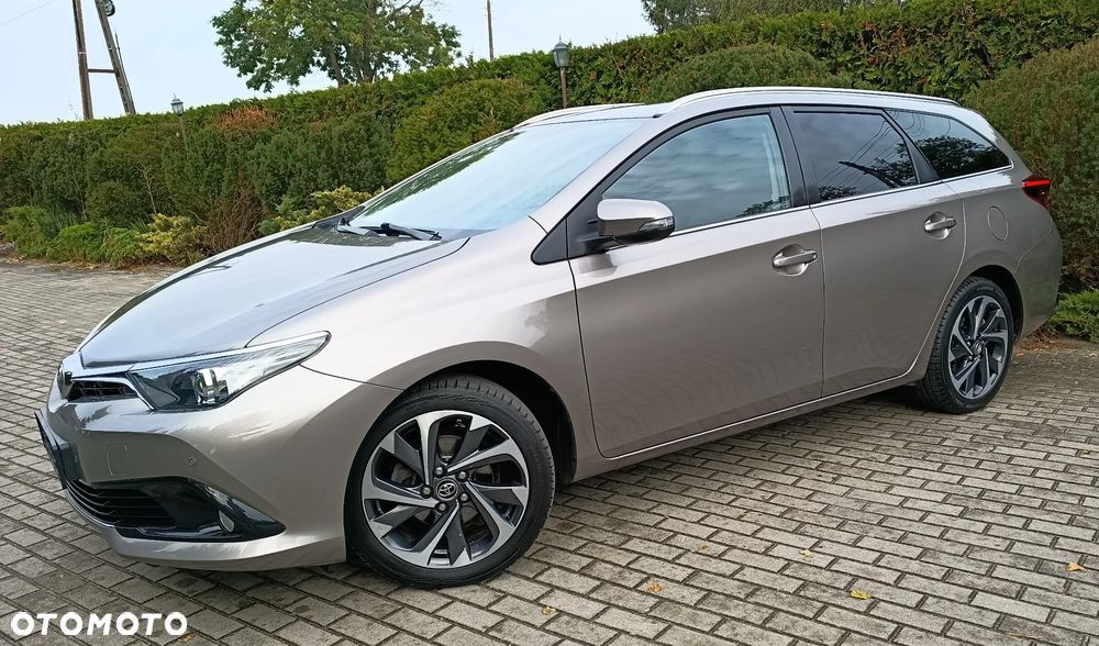 Toyota Auris - 8