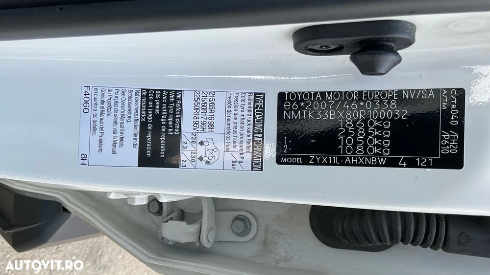 Toyota C-HR 1.8 HSD 122 CP 4x2 CVT Core - 37