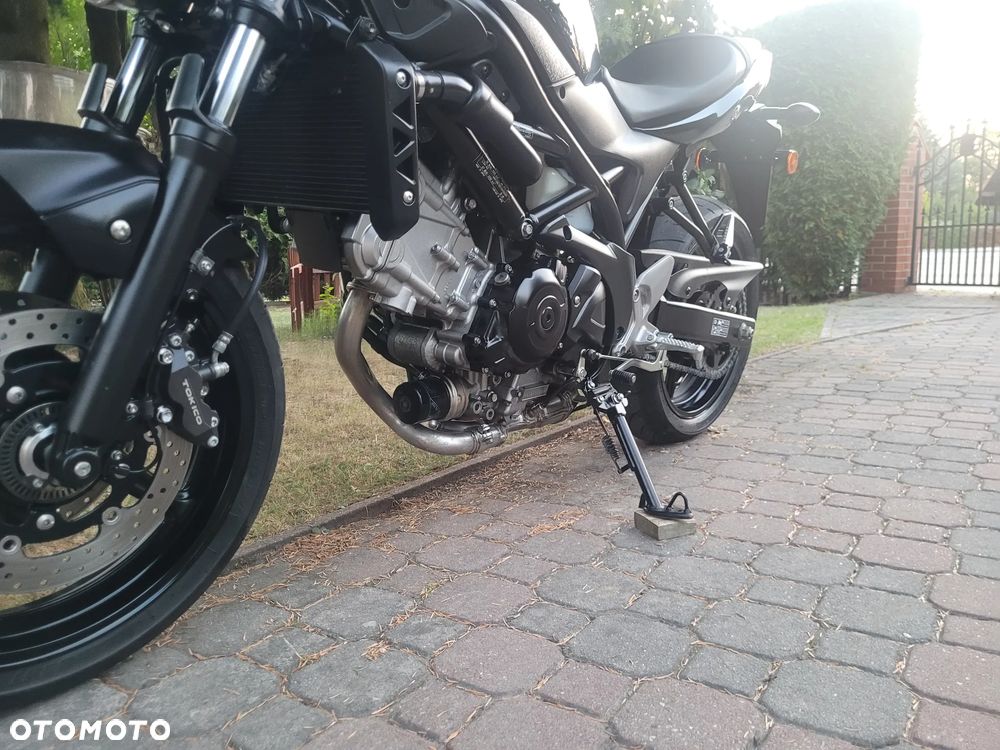 Suzuki SV - 19
