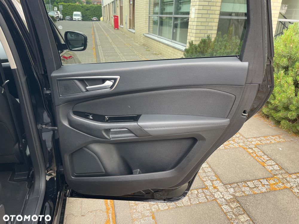 Ford S-Max - 24