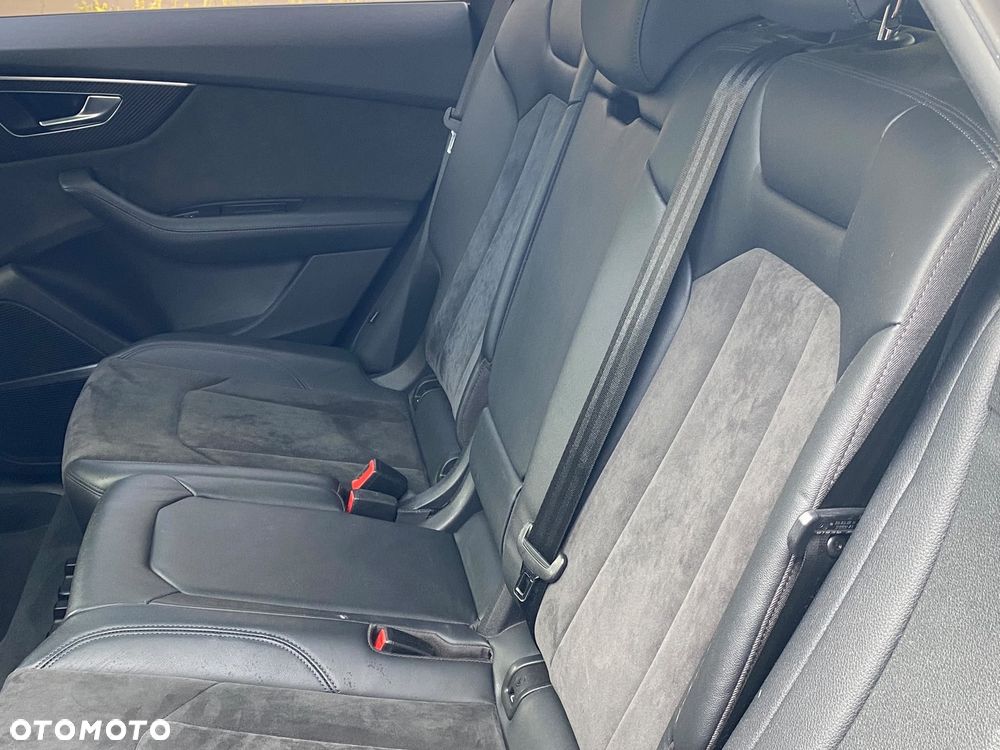 Audi RS Q8 TFSI mHEV Quattro Tiptronic - 34