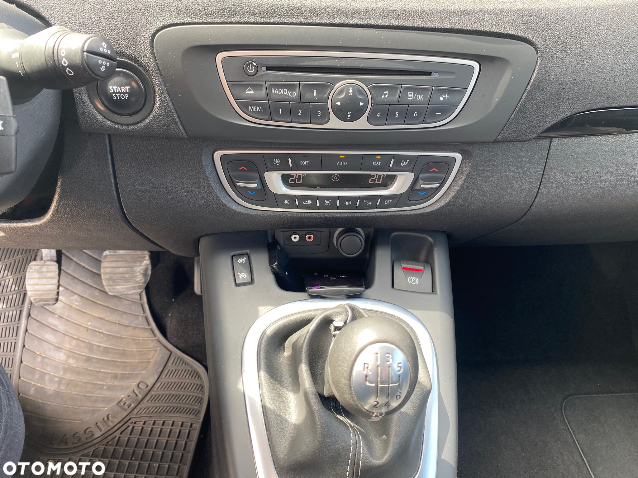 Renault Scenic 1.6 16V 110 TomTom Edition - 27