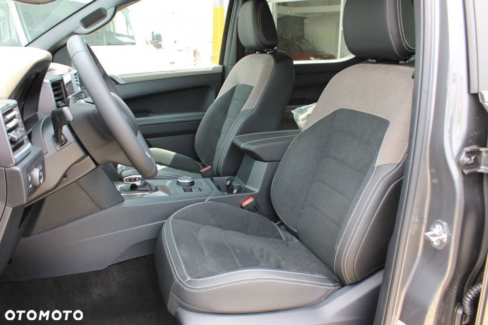 Volkswagen Amarok - 10