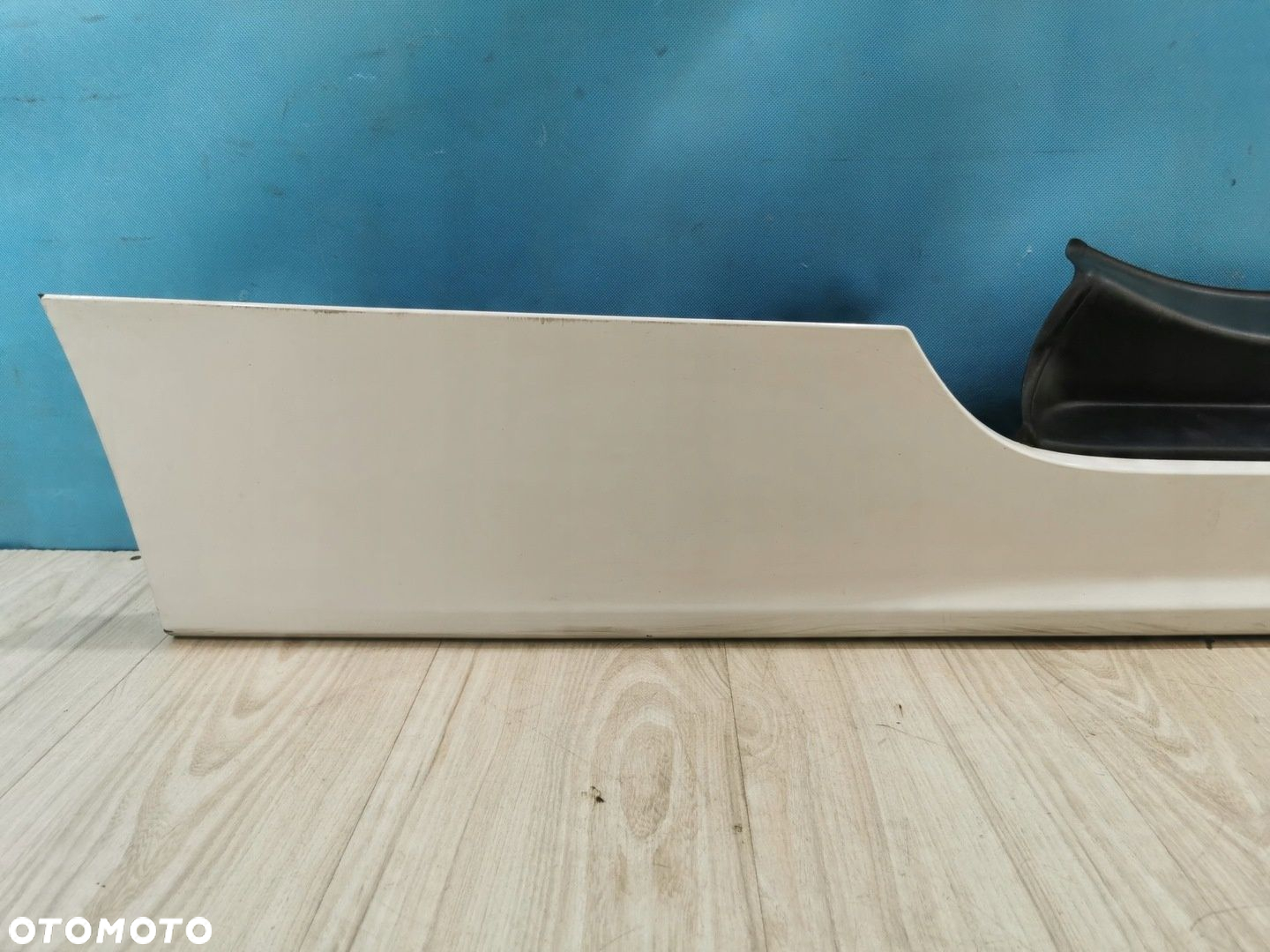Audi TT S Line 2007/2011 listwa progowa próg prawa LY7C - 2