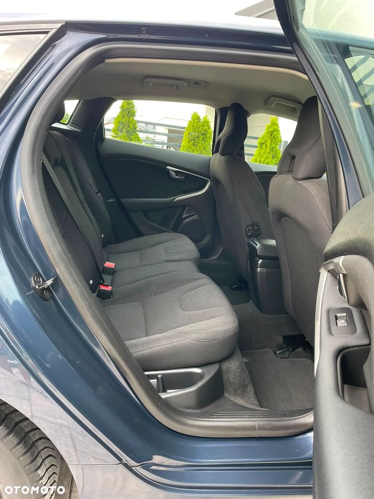 Volvo V40 D2 Summum - 21