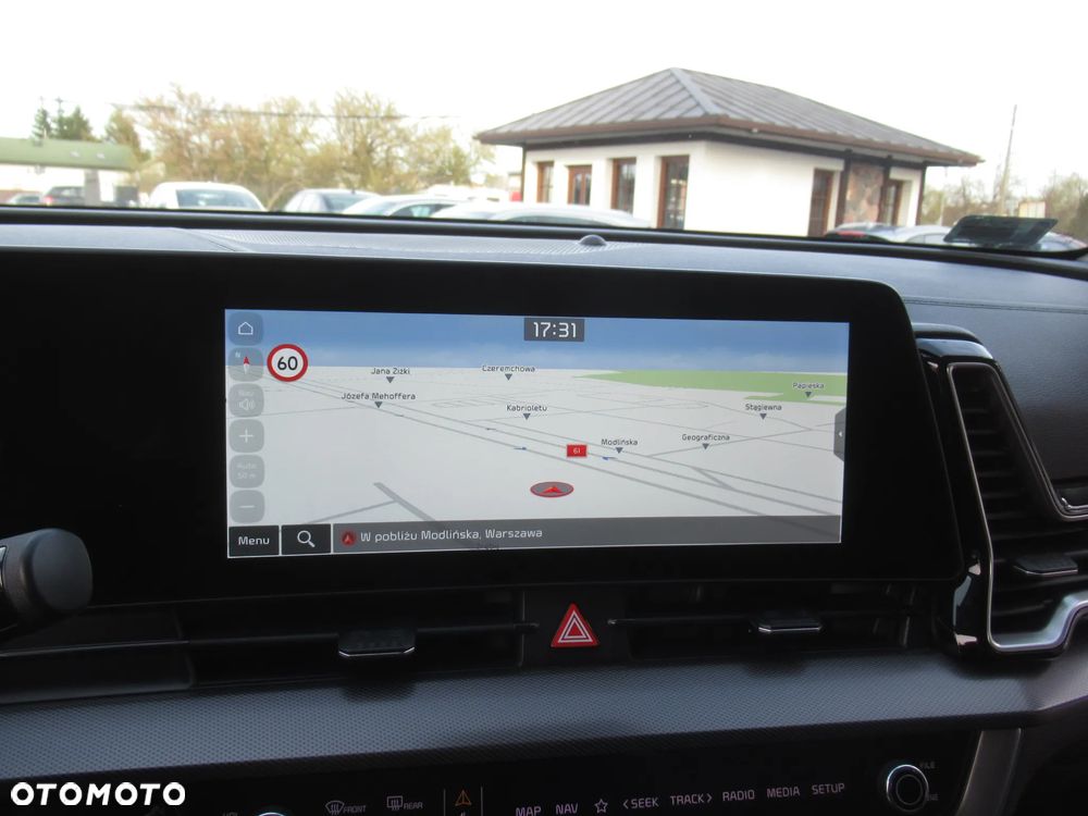 Kia Sportage 1.6 T-GDI MHEV Business Line 2WD DCT - 18