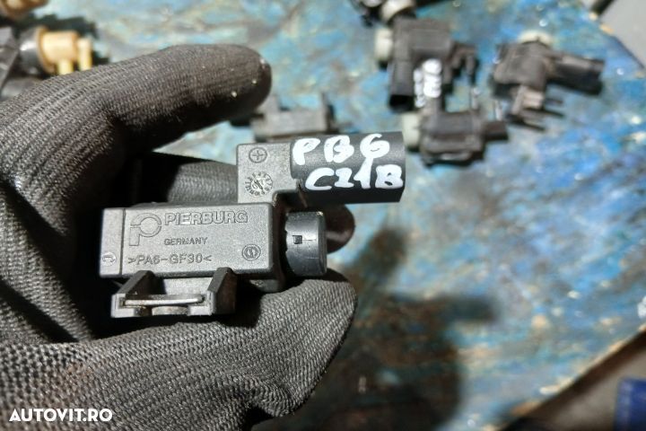 Supapa vacuum 037906283D 037906283D Volkswagen VW Passat B6 [2005 - 2 - 2