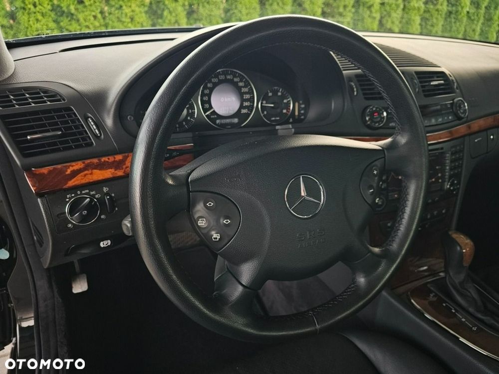 Mercedes-Benz Klasa E - 12