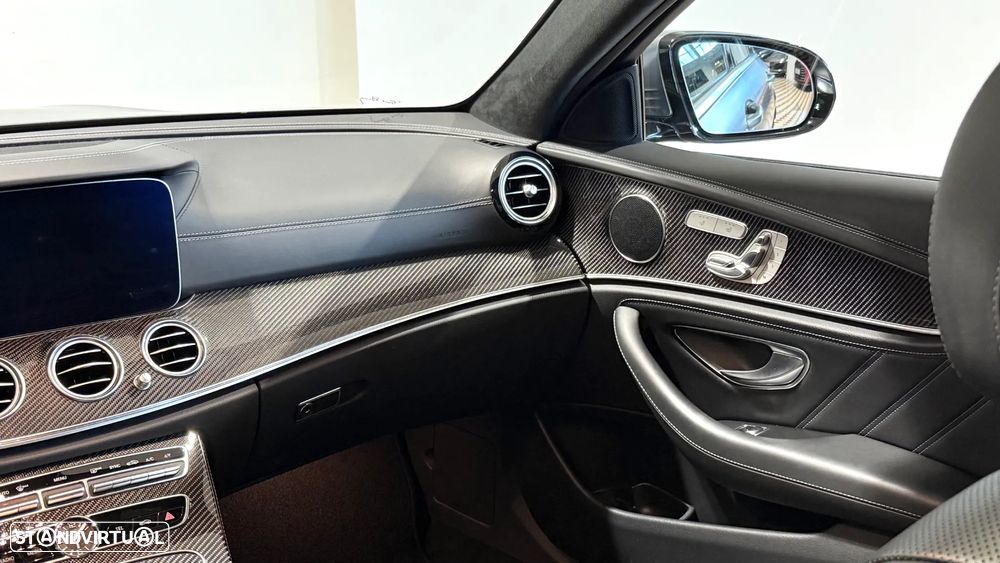 Mercedes-Benz E 63 AMG S 4Matic+ - 27