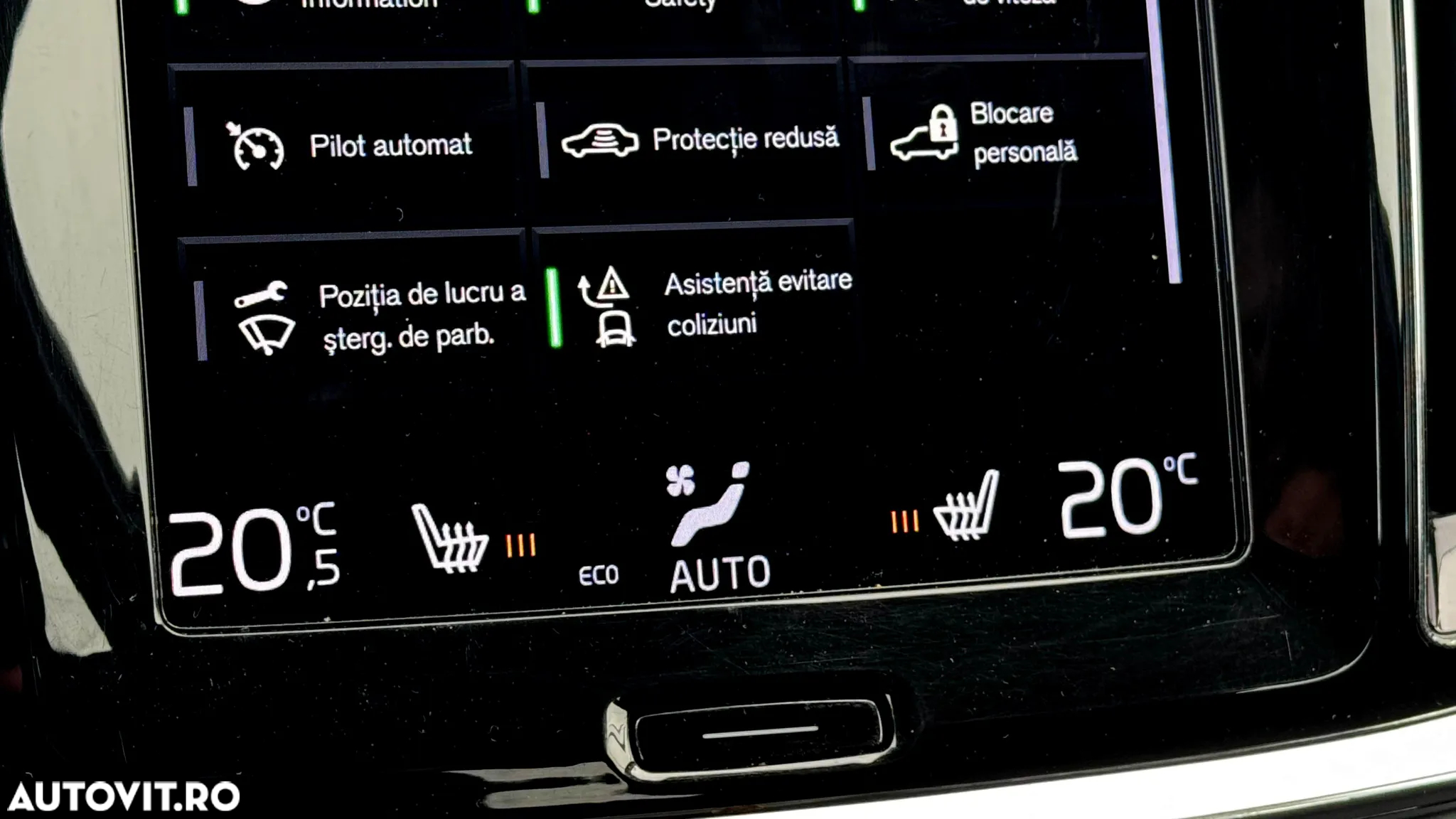 Volvo V60 B4 MHEV AT AWD Ultimate Bright - 22