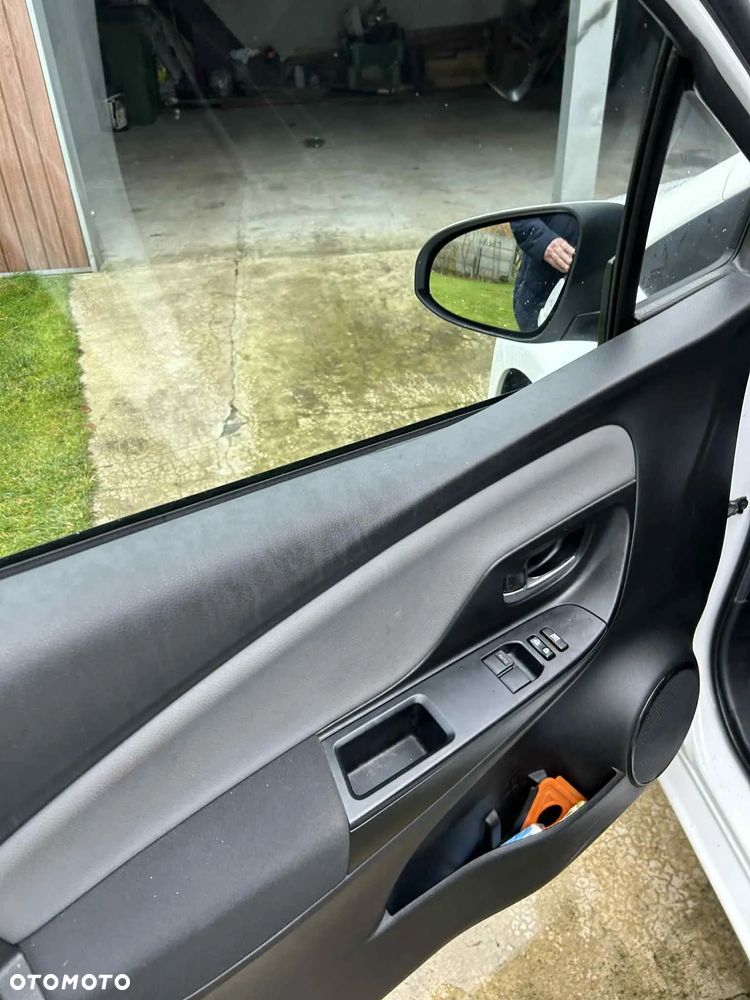 Toyota Yaris 1.0 Active - 13