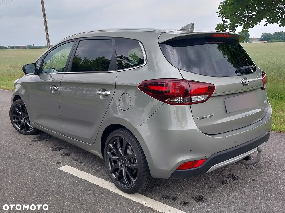 Kia Carens 1.7 CRDi L 7os - 7