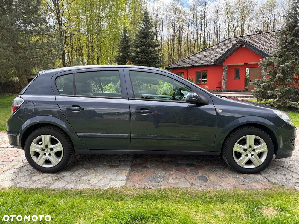 Opel Astra - 35