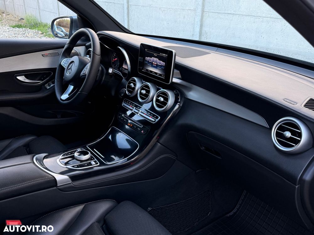 Mercedes-Benz GLC 220 d 4MATIC 9G-TRONIC - 8