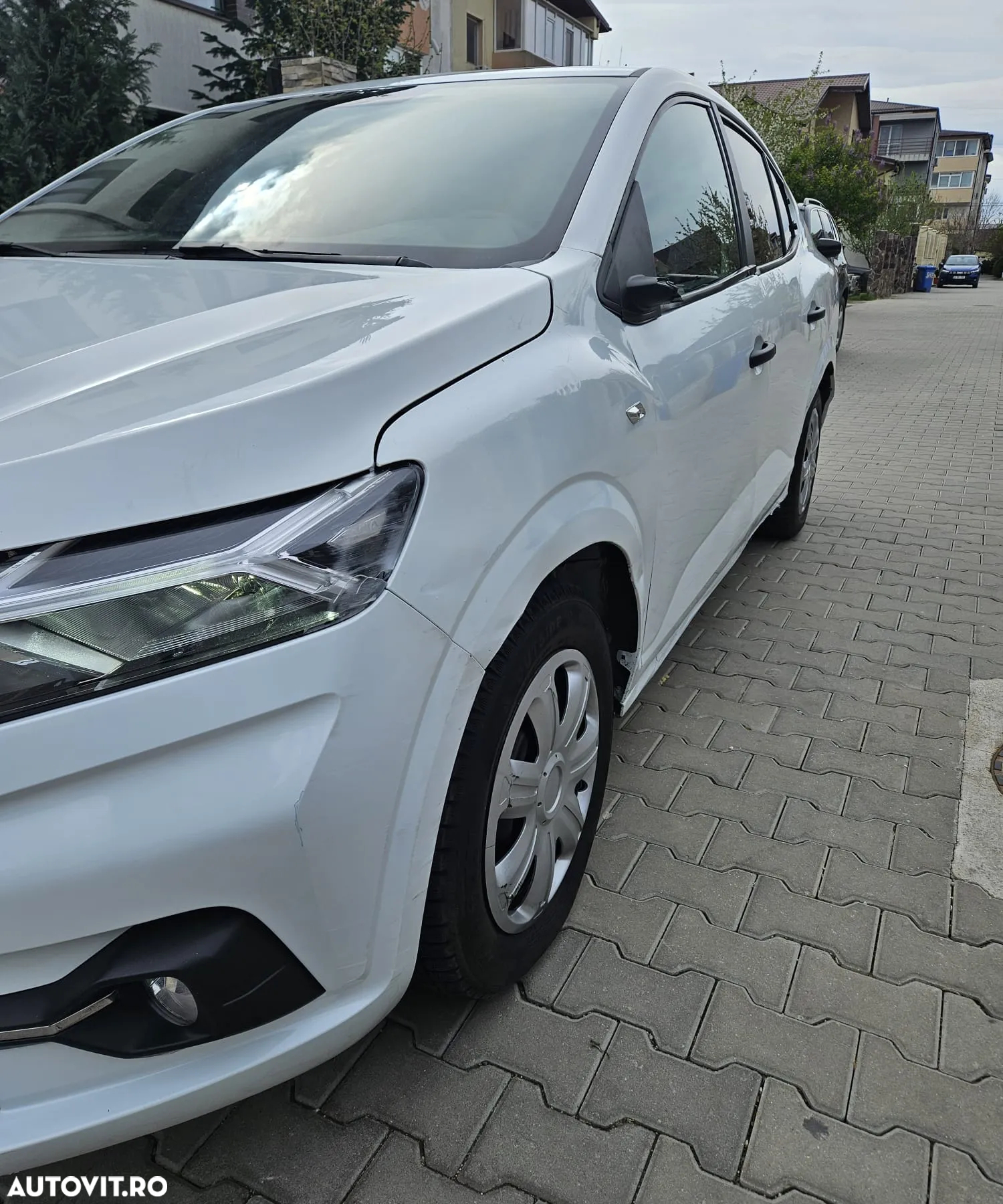 Dacia Logan ECO-G 100 Essential - 11