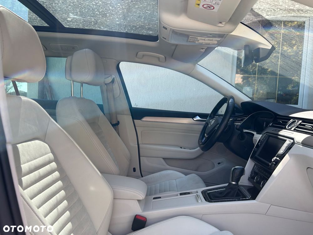 Volkswagen Passat - 18