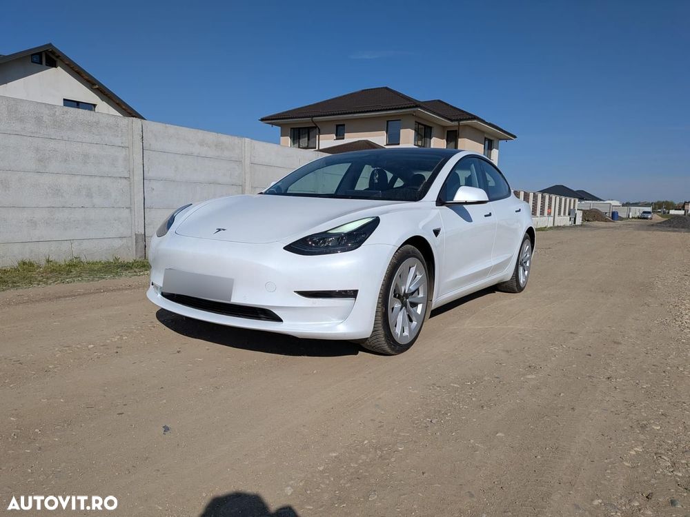 Tesla Model 3 Long Range AWD Premium - 3