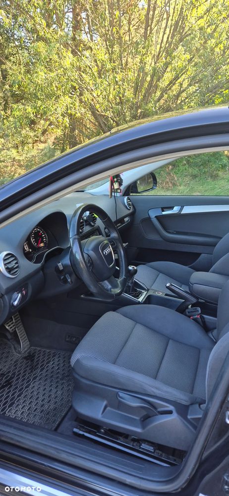 Audi A3 Sportback 2.0 TDI DPF quattro Ambition - 10