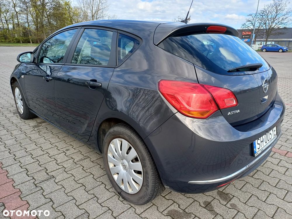 Opel Astra 1.4 Enjoy - 10