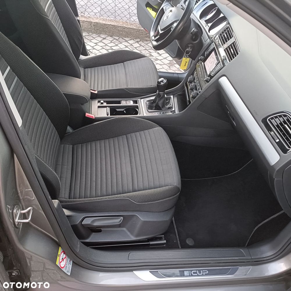 Volkswagen Golf 1.4 TSI BlueMotion Technology Cup - 10