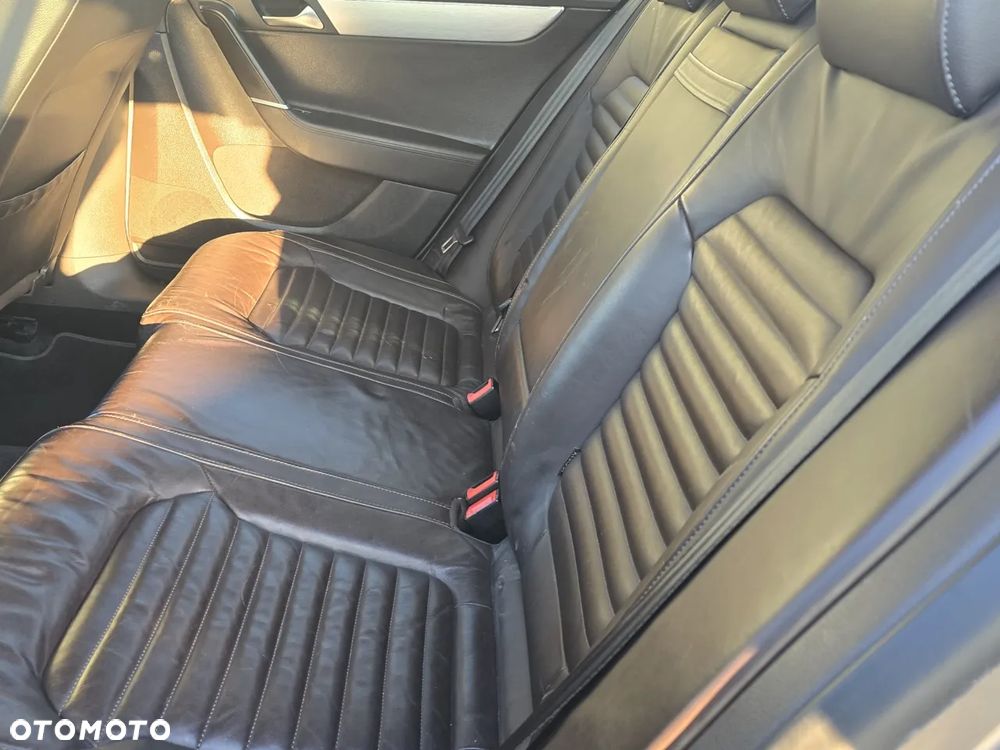 Volkswagen Passat 1.6 TDI BlueMotion Technology Highline - 14