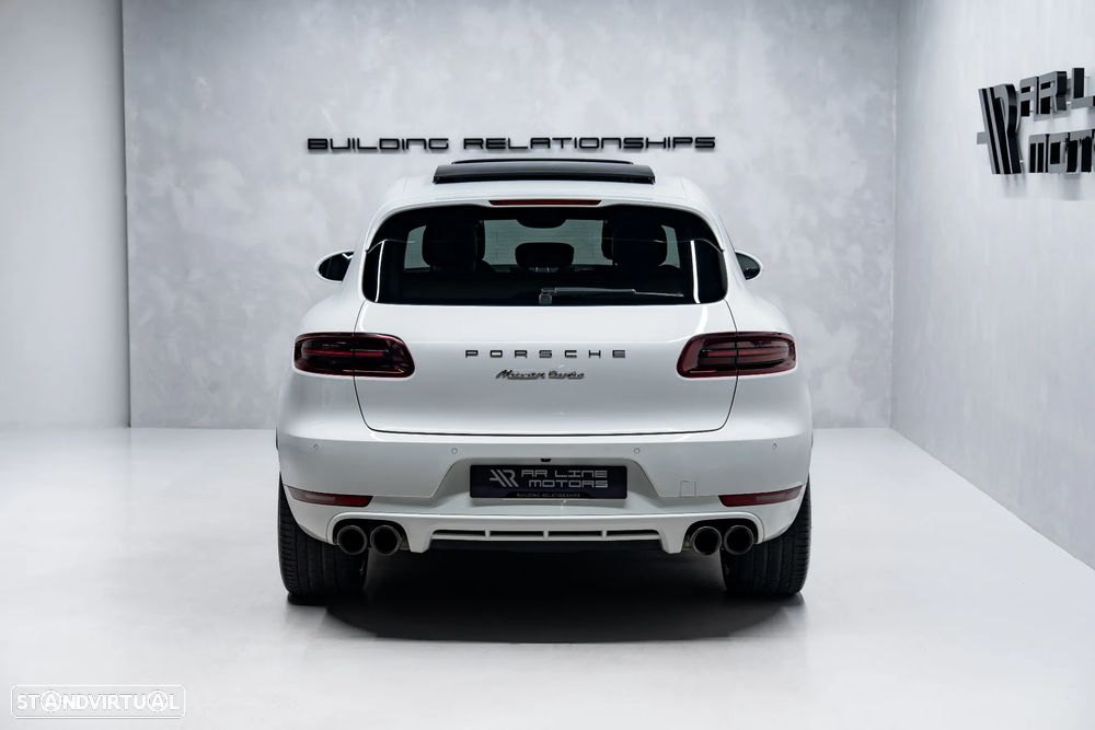Porsche Macan Turbo PDK - 10