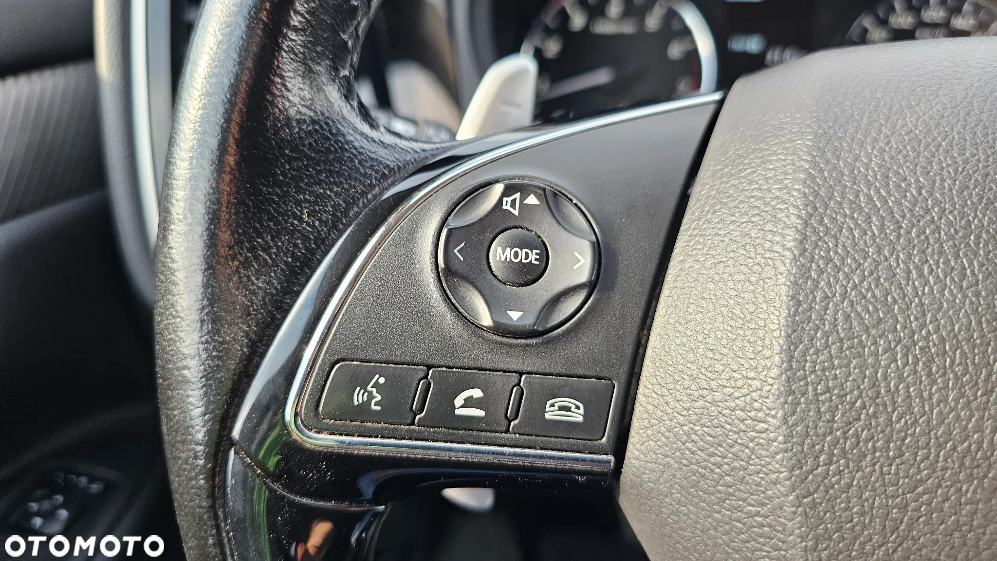 Mitsubishi Outlander 2.0 Instyle Navi 4WD CVT - 29