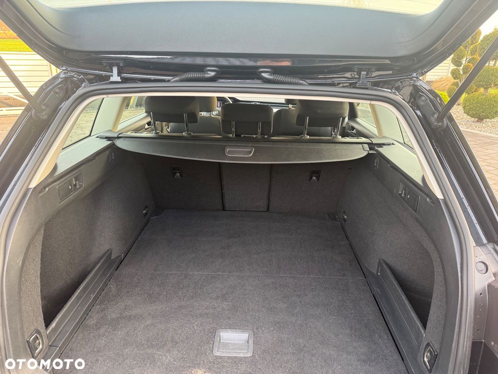 Volkswagen Passat 1.6 TDI BMT Comfortline - 15