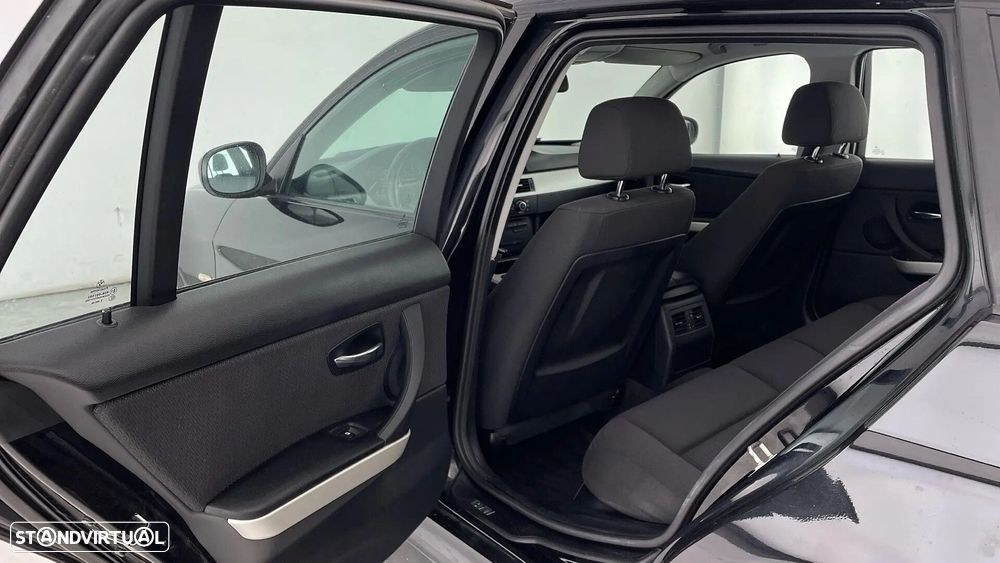 BMW 318 d Navigation - 41