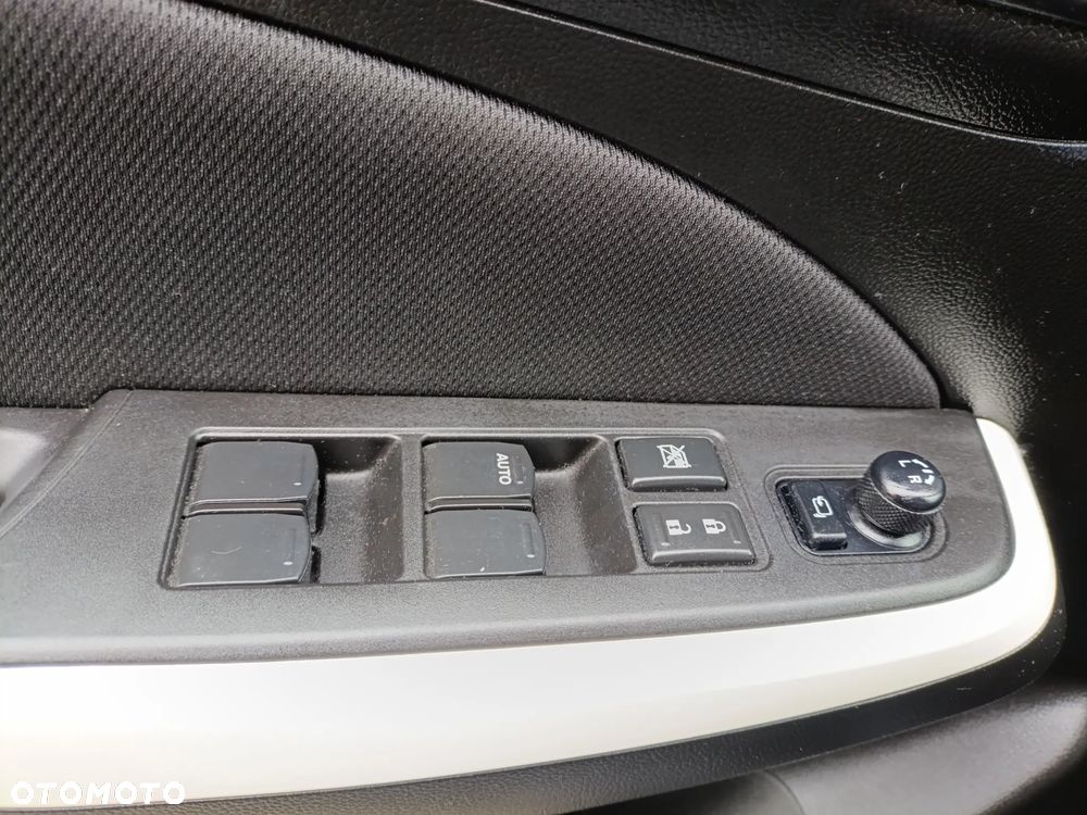 Suzuki Swift - 23