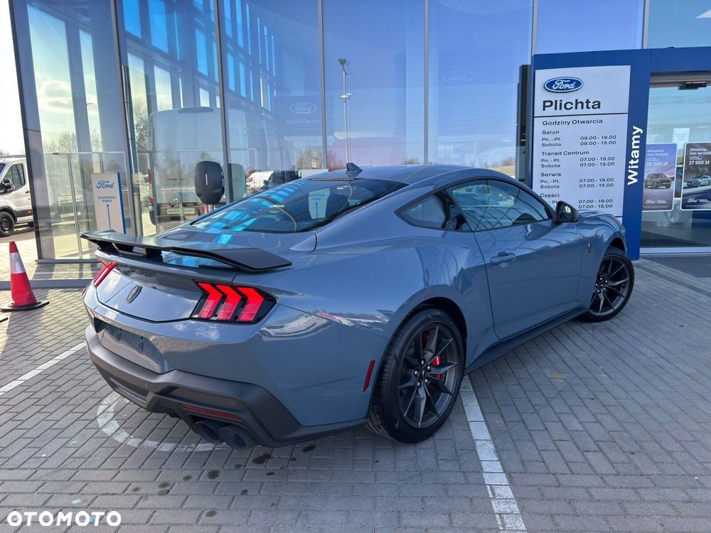 Ford Mustang - 2