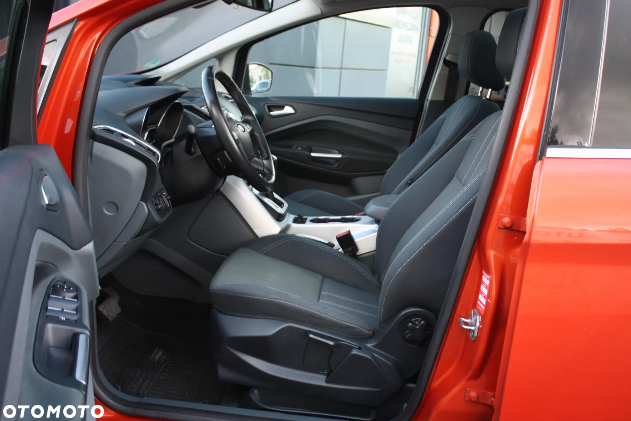 Ford C-MAX 2.0 TDCi Titanium - 19