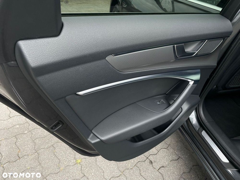 Audi A6 Avant - 11
