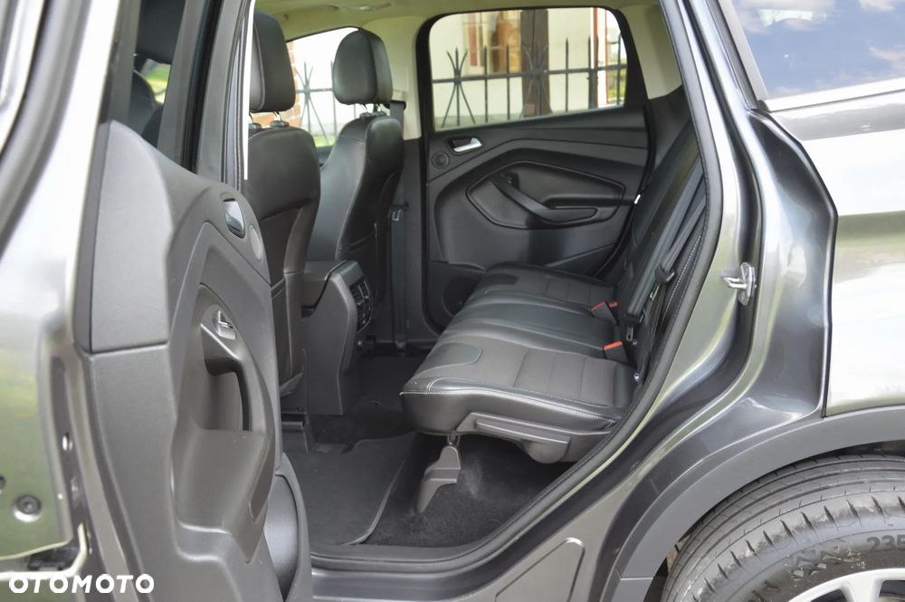 Ford Kuga - 28