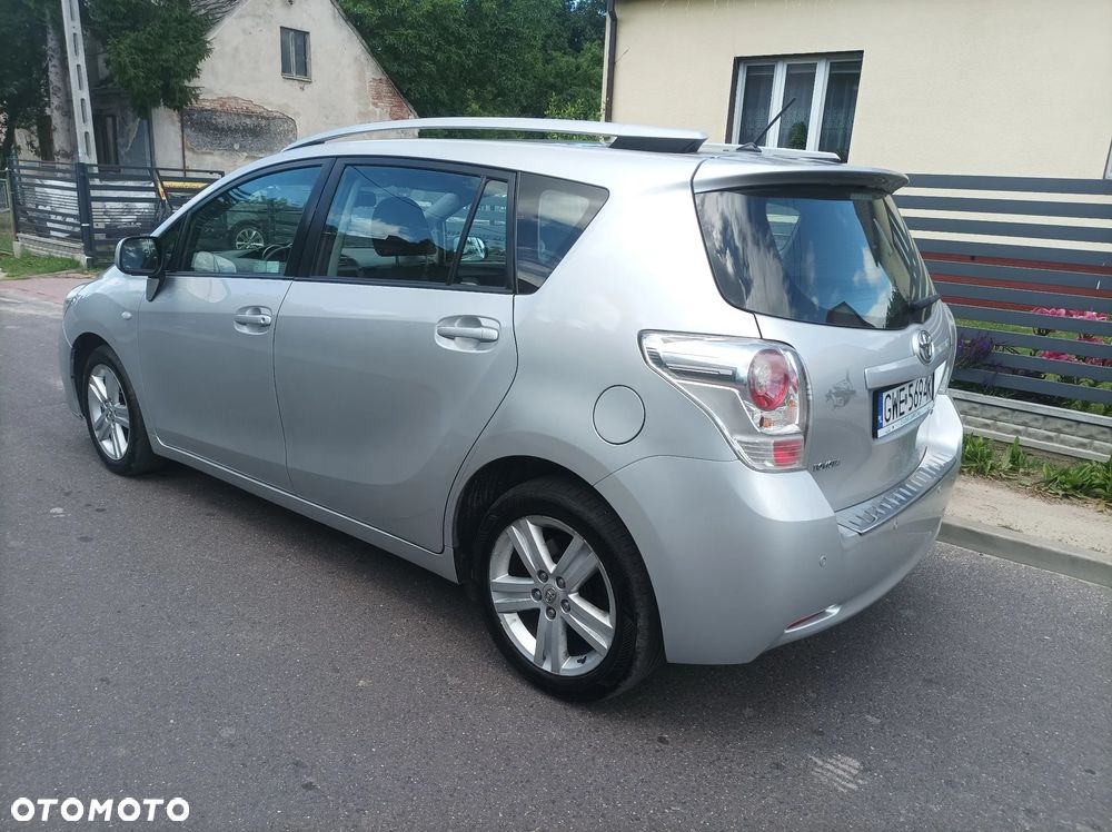 Toyota Verso 1.8 Premium EU5 MS - 3