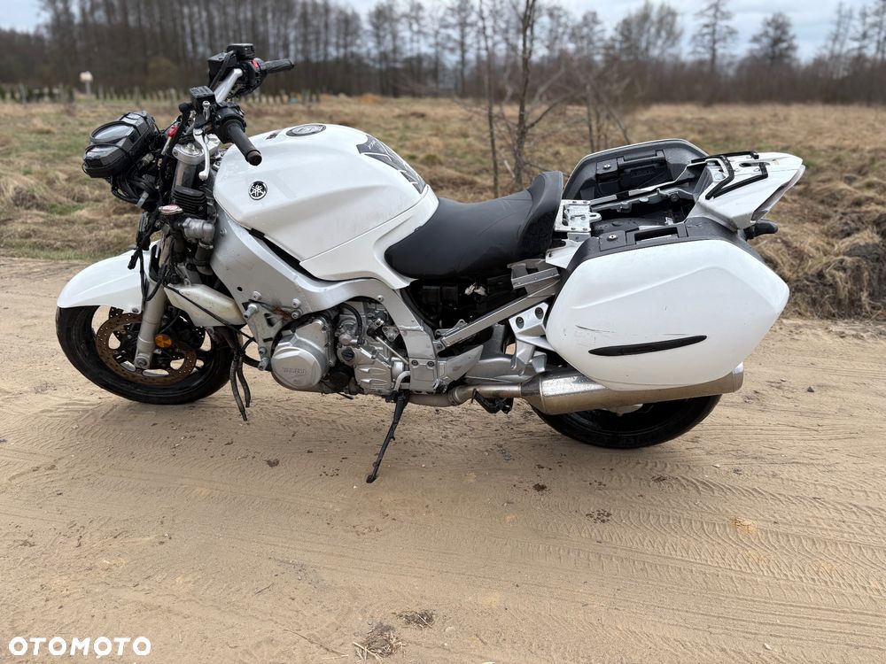 Yamaha FJR - 4