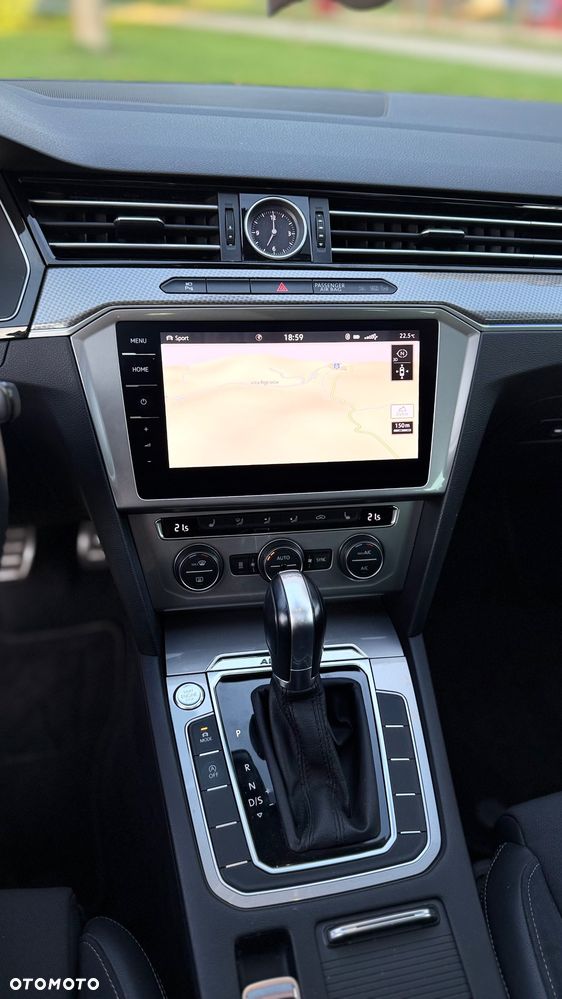 Volkswagen Passat Alltrack - 12