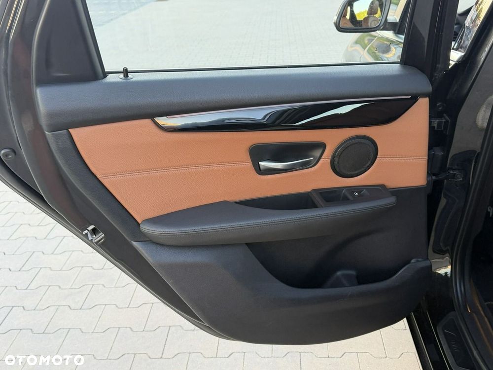 BMW Seria 2 218d Sport-Aut Luxury Line - 25