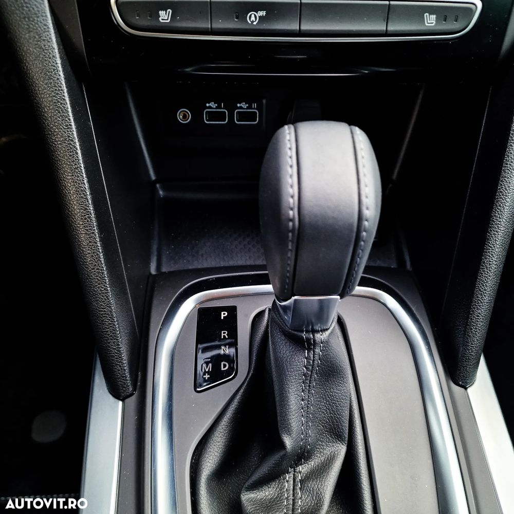 Renault Megane TCe 140 EDC GPF Techno - 23