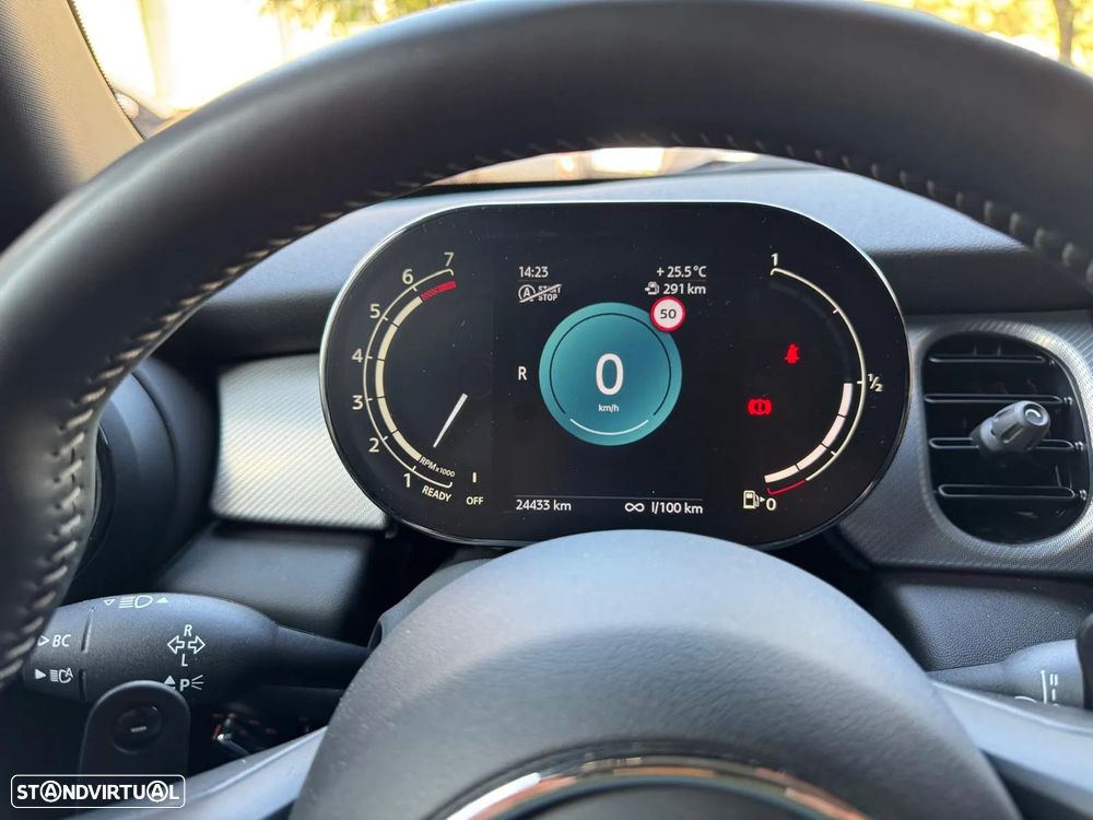 MINI 5 Portas Cooper S Premium JCW Auto - 24
