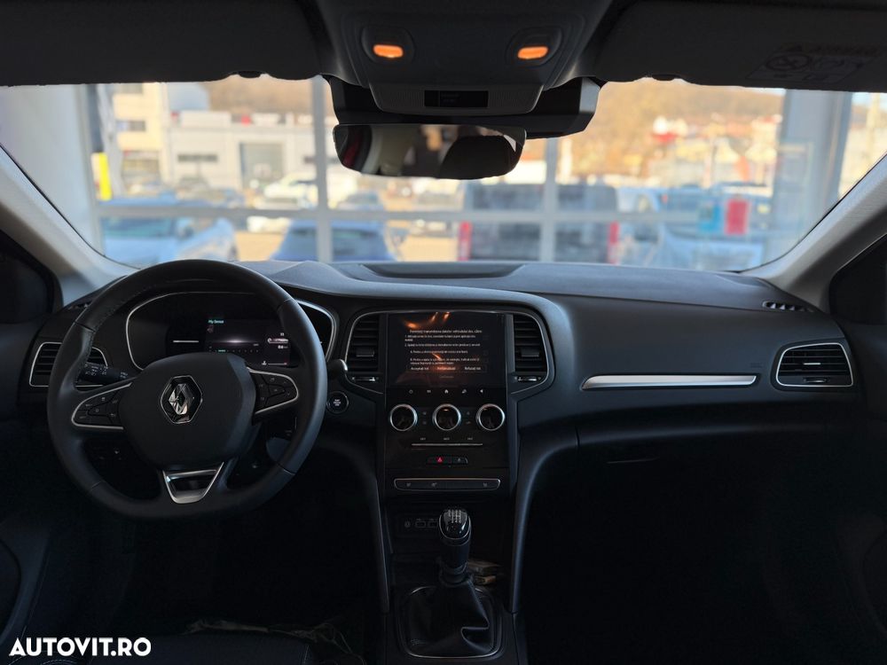 Renault Megane TCe 140 GPF Techno - 4