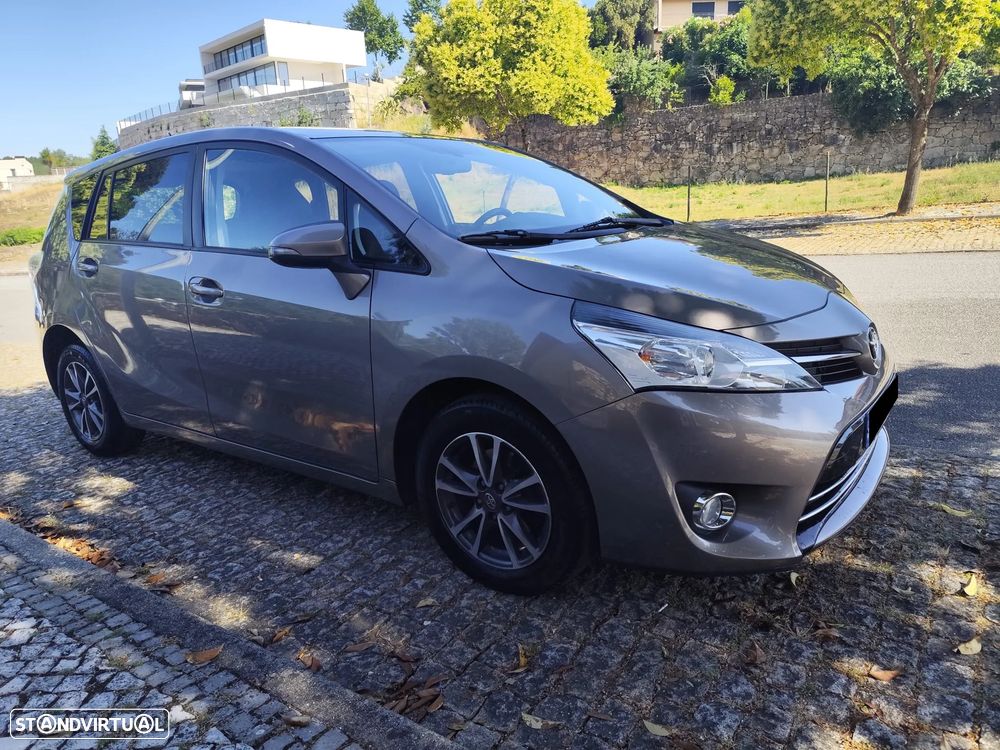 Toyota Verso 1.6 D-4D Comfort - 4