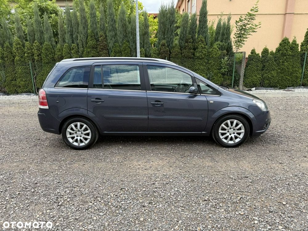 Opel Zafira - 4
