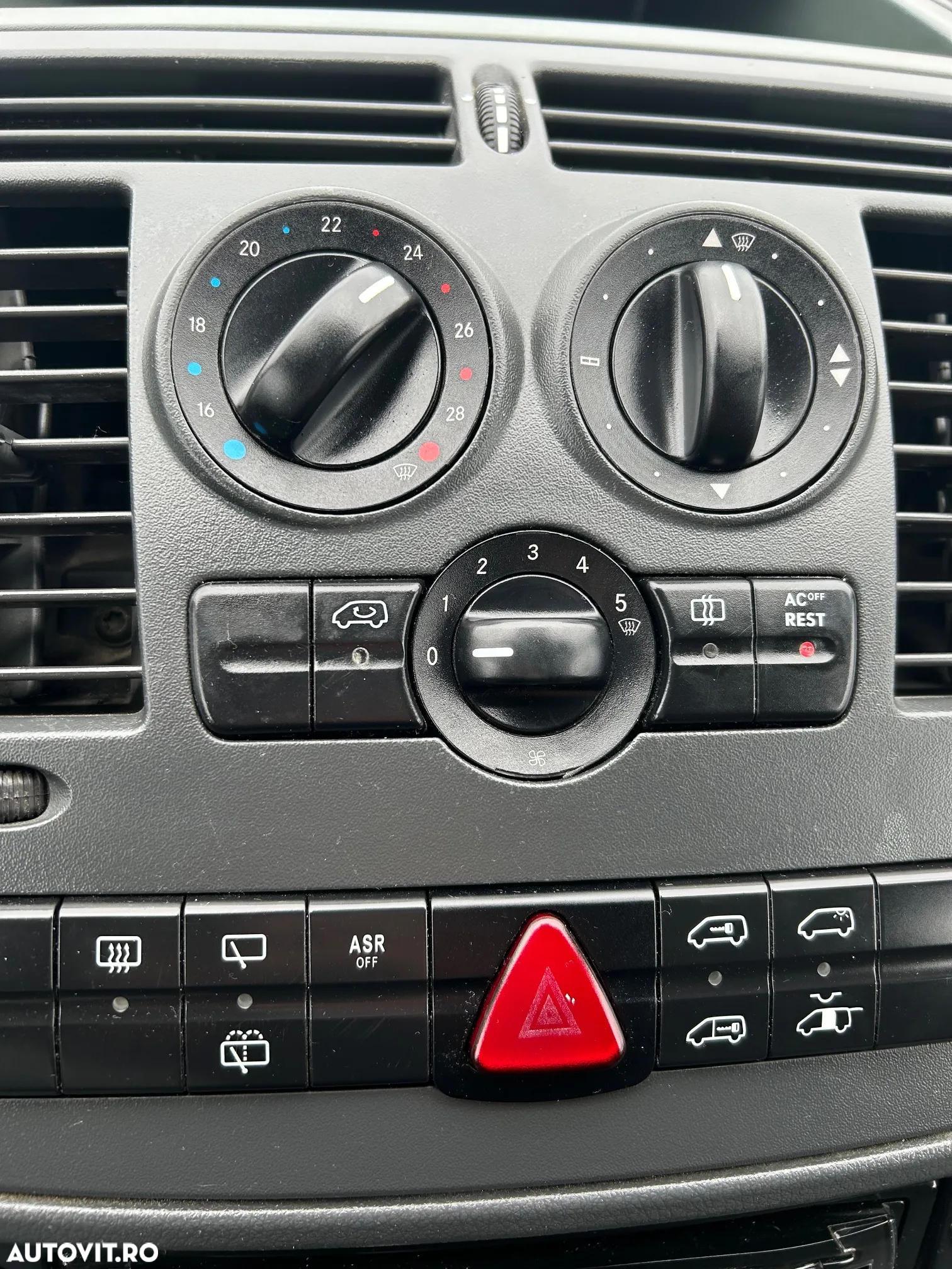 Mercedes-Benz Vito - 9