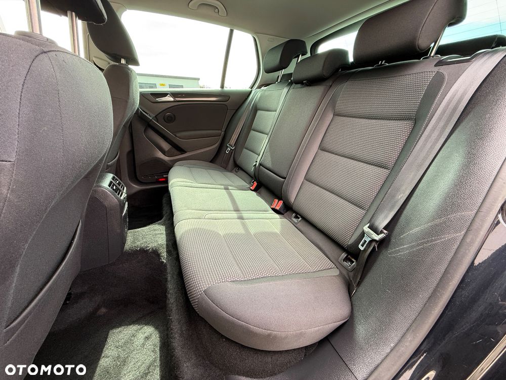 Volkswagen Golf 2.0 TDI Comfortline - 23